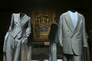 découvrez l'excellence et l'authenticité de la mode made in italy, alliant savoir-faire traditionnel et élégance intemporelle.